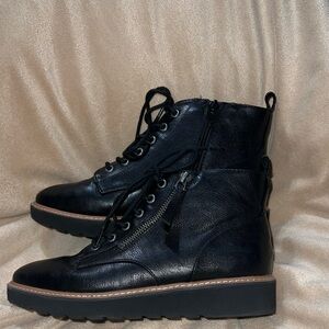 Naturalizer Black Leather Ankle Boots: size 7.5